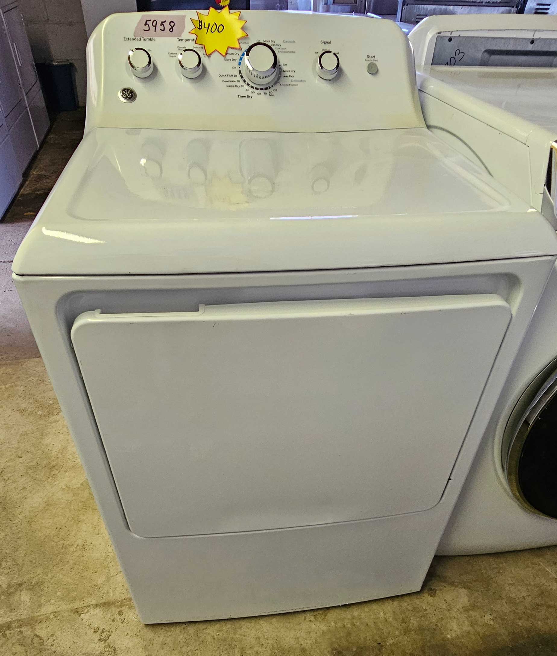 Electric Dryer with Auto Dry and Extra Large Capacity