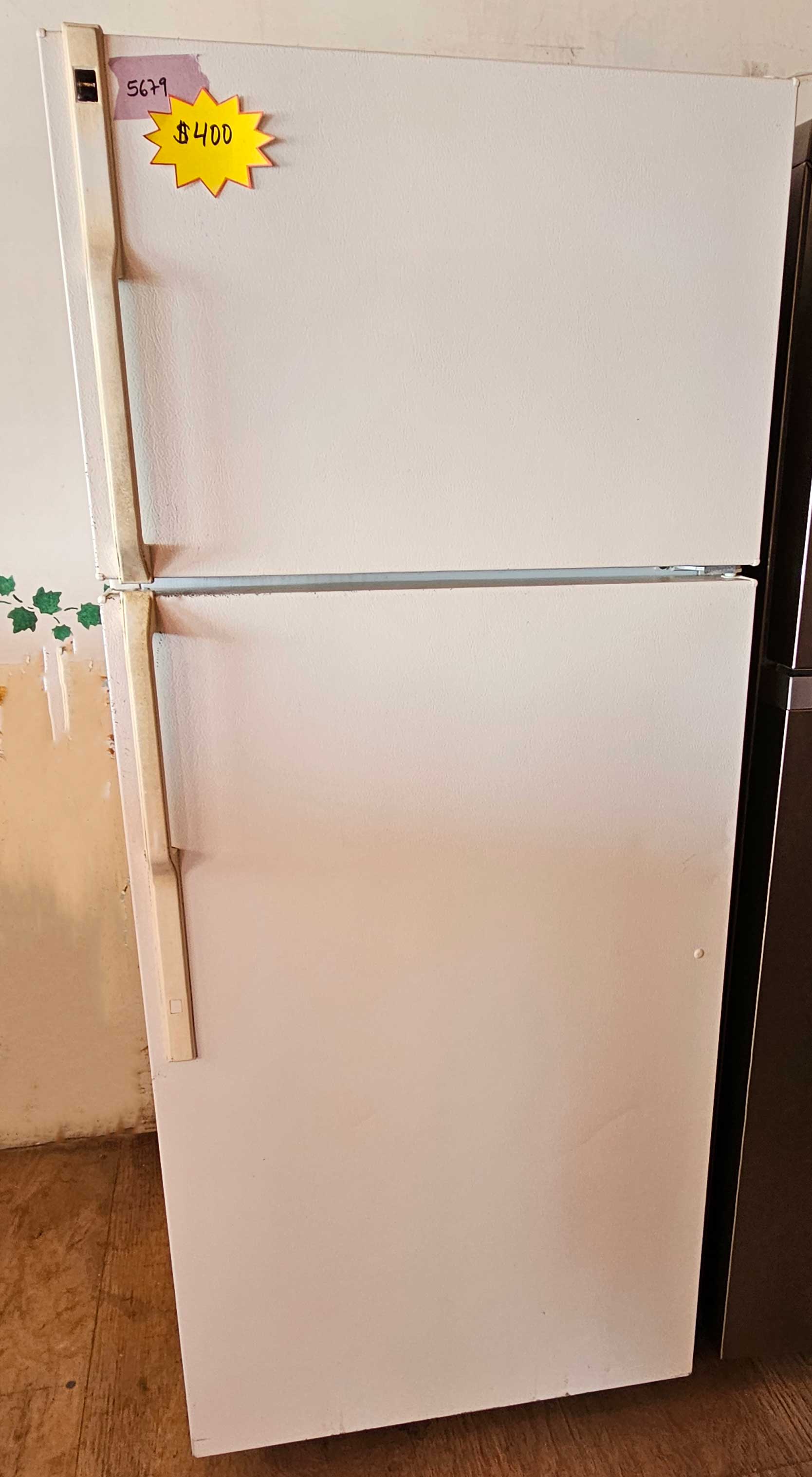 Top-Freezer Refrigerator